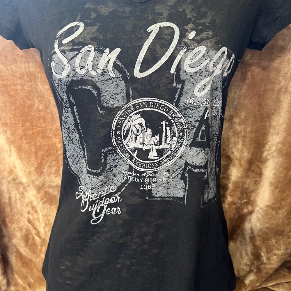 San Diego Graphic T-Shirts